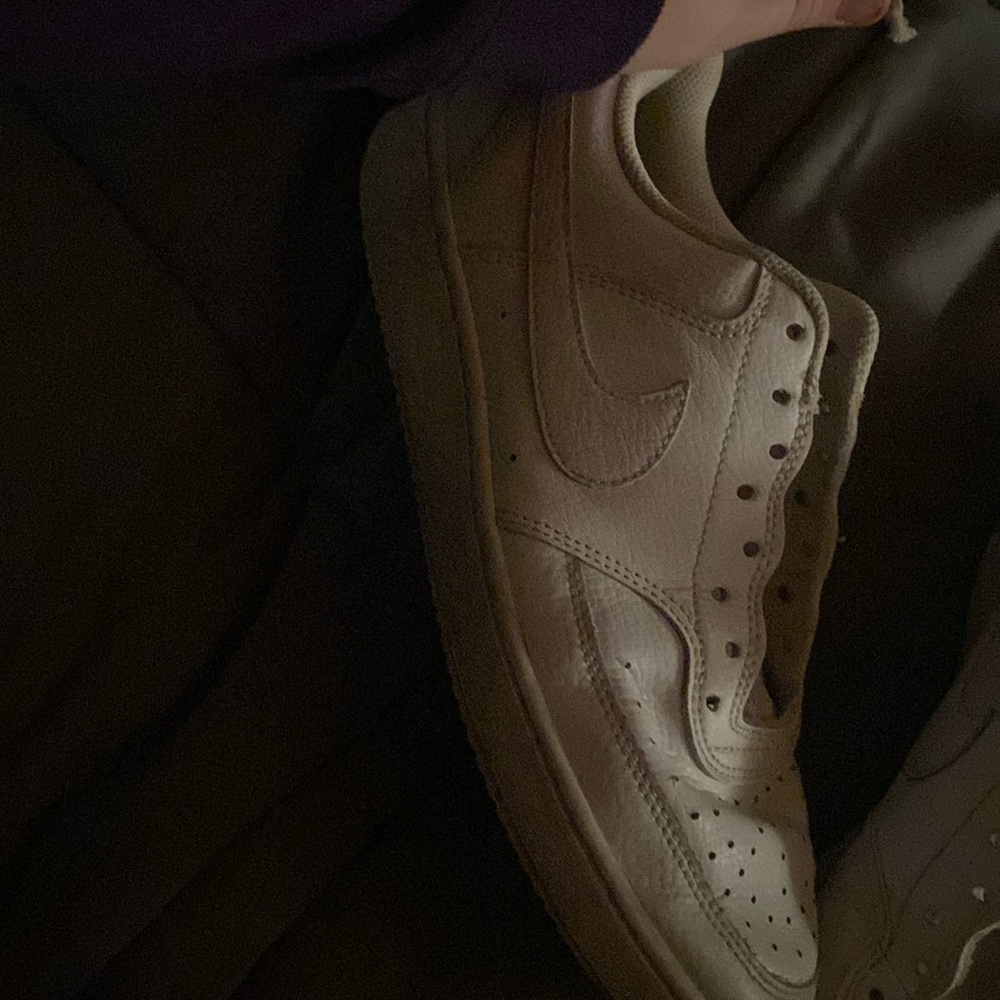 woman’s nike shoes